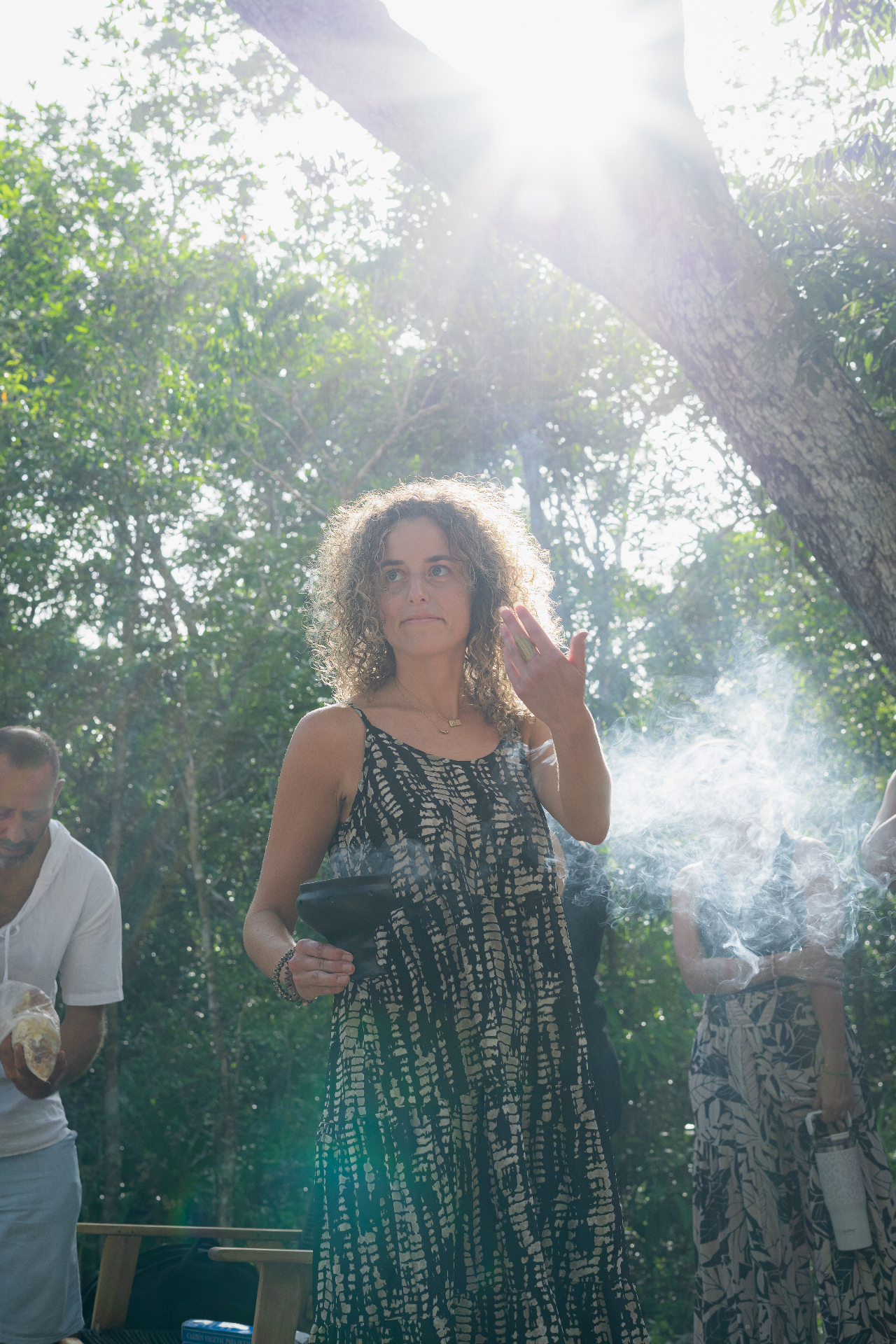 Ceremonia de copal entre la selva — el llamado